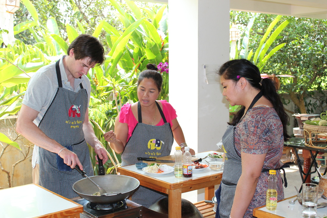 Thai Secret Cooking School Photos 4-13-2014
