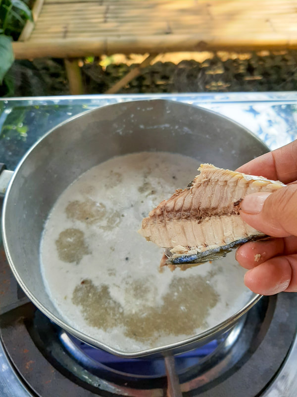 Thai Coconut Curry with Lotus Stem, Steamed Mackerel ต้มกระทิสายบัวกับปลาทูนึ่ง