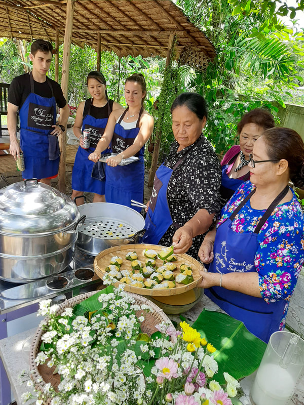 Making Toddy Palm Cake at Thai Cooking Class
