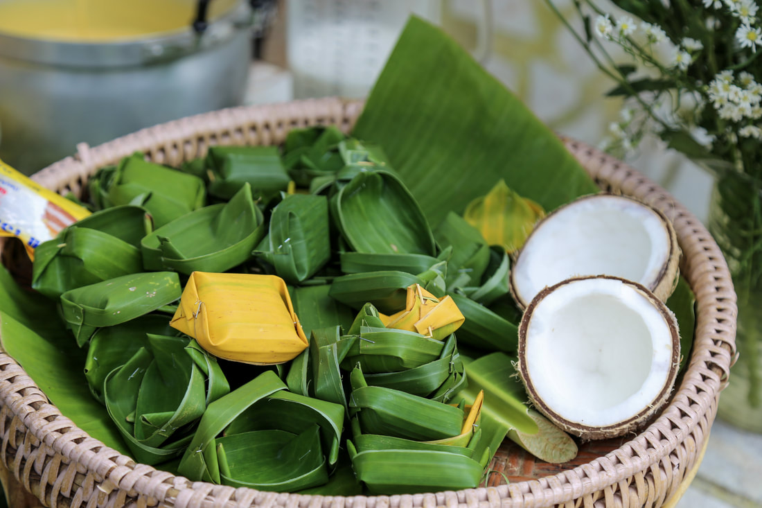 Thai Banana Leaf Bowls and Coconut