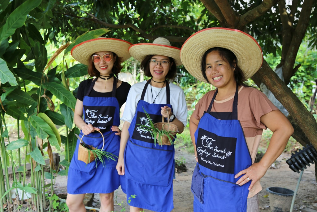 Thai Cookbook Class Photos from September 5-2017 Popular and Personalized Every day! www.Chiang-Mai-Cooking-School.com